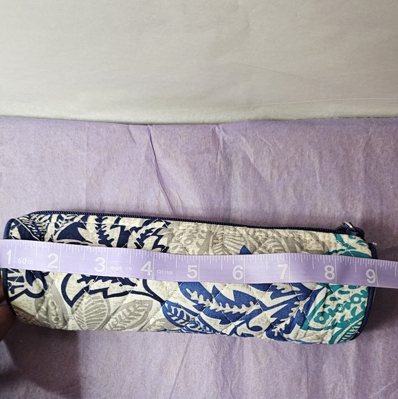 Vera Bradley RFID TURNLOCK WALLET CLUTCH & Cosmetic Case Bundle - LIKE NEW! - Picture 8 of 15